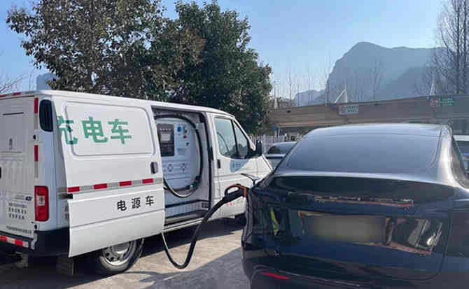 六盘水汽车搭电