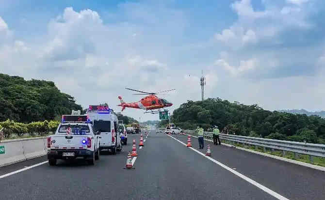 六盘水高速公路汽车救援案例
